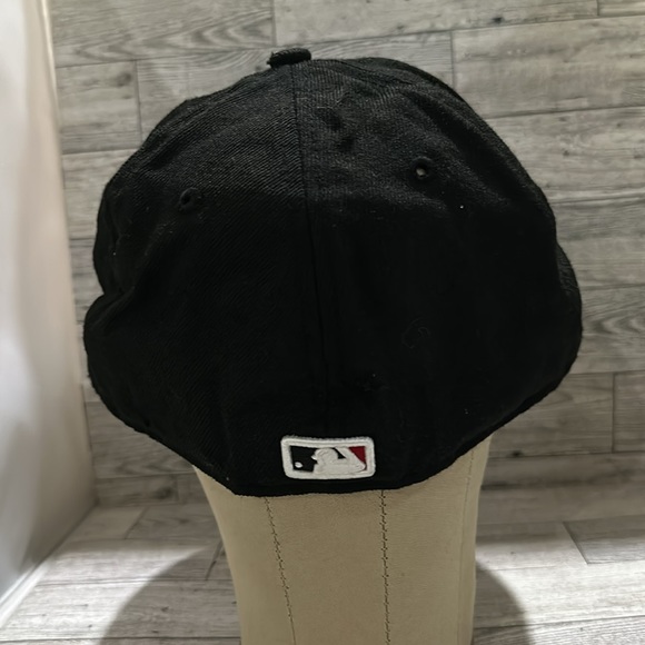 San Diego Padres black fitted baseball cap hat size 7 1/4 - Picture 5 of 9